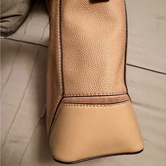 Michael Kors, pastel pink mini bucket bag - Picture 7 of 8